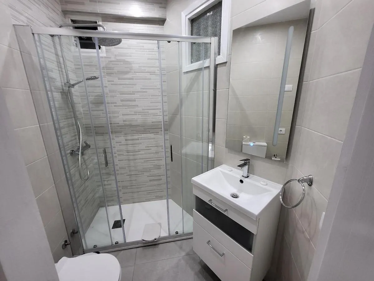 Virginia Apartment Los Cristianos  0*, Los Cristianos (Tenerife) Spain